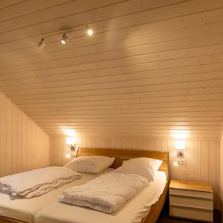 Holiday home Schwan 308
