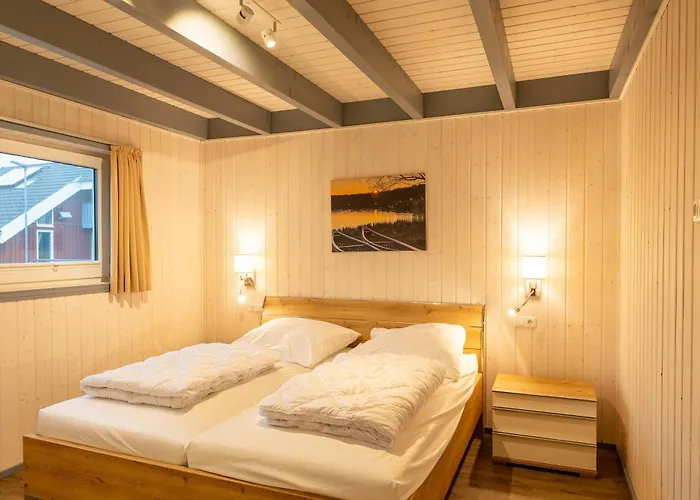 Ferienhaus Schwan 308 *